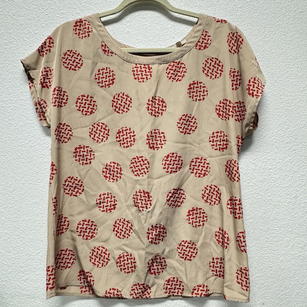 Pleione Top Red Tan Boho Crew Circle Print Short Sleeve Medium Work Night Out